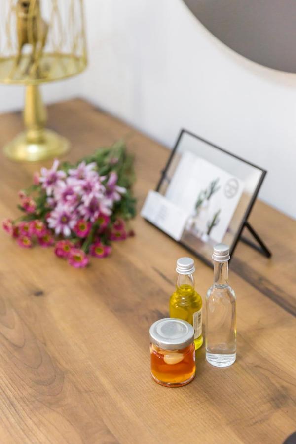Sweet Greek Memories-Acropolis Apartment เอเธนส์ ภายนอก รูปภาพ